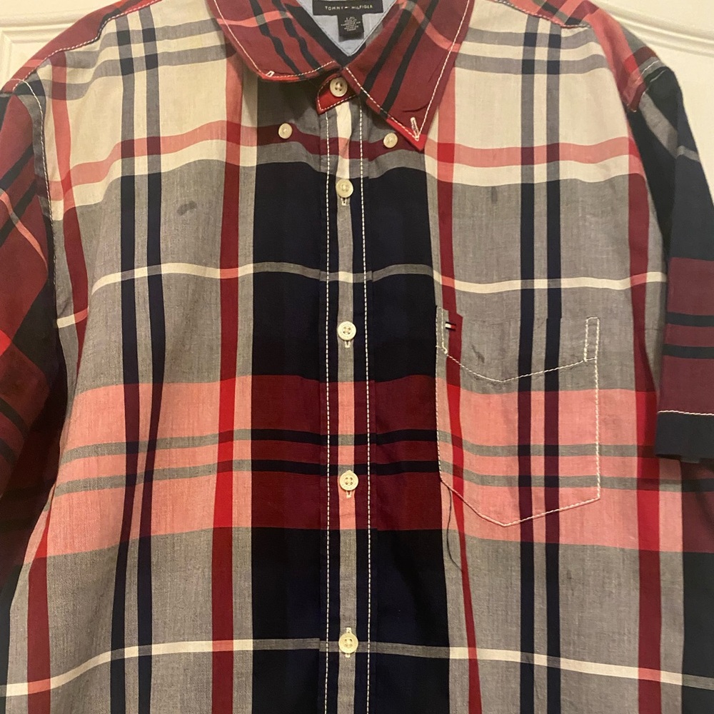 Tommy Hilfiger short sleeve men shirt . Multicolor